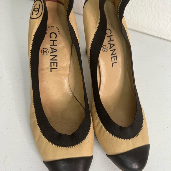 Chanel Classic Nude Ballet Pumps - Picture 6 of 10